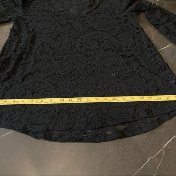 Express Womens Black Sheer Lace Top
Size Small Y2K 90s Whimsigoth Fairy Grunge - Picture 9 of 13